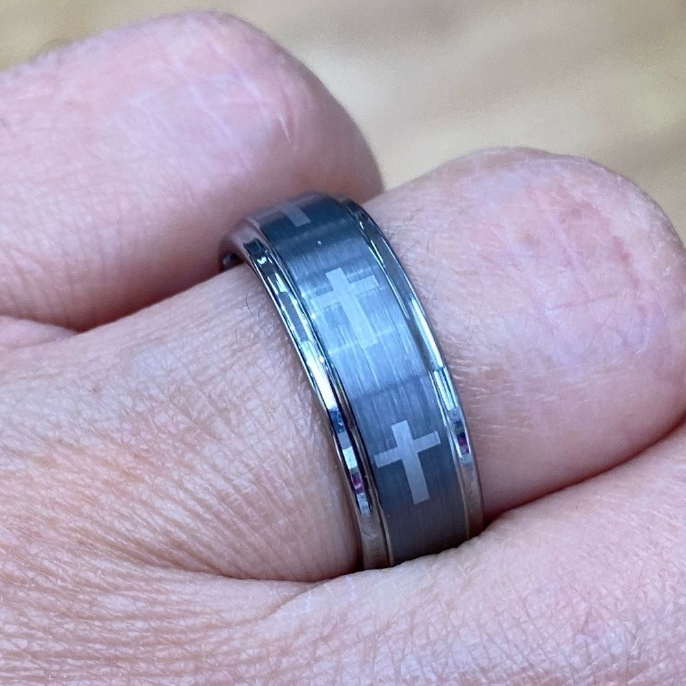 New unisex men women 7mm Cross Laser Engraved men women Band Ring